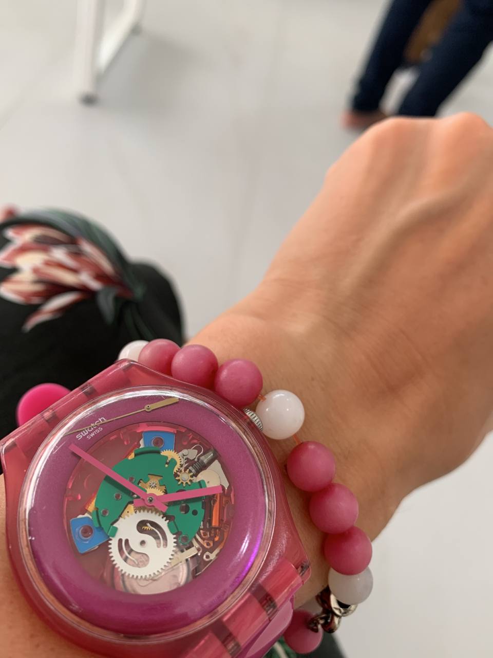 Может кто-то знает где часы починить? Секундная стрелка отвалилась ...